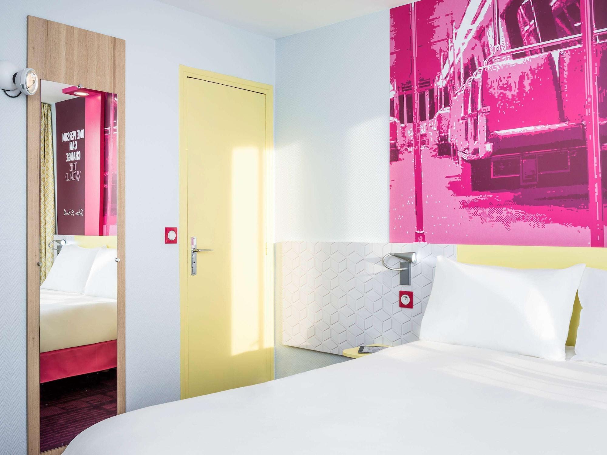 Hotel Ibis Styles Crimée La 3*